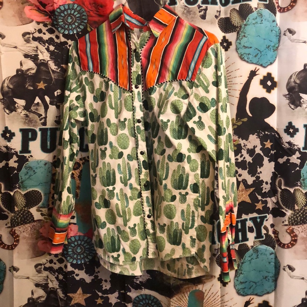 Long sleeve shirt